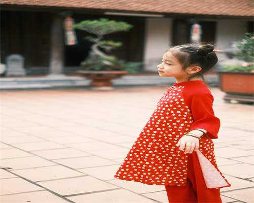 <b>从辽宁去乌克兰做试管要多少钱呀(去乌克兰做试管一共花费)</b>